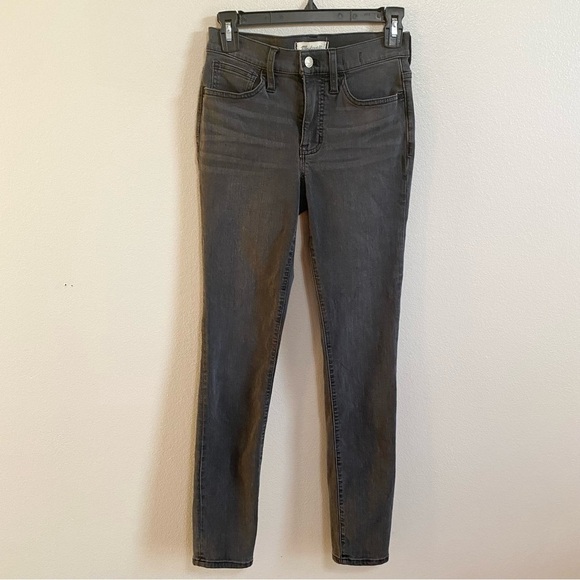 Madewell Faded Black Mid Rise Roadtripper Jeans Size 25 - Picture 1 of 5